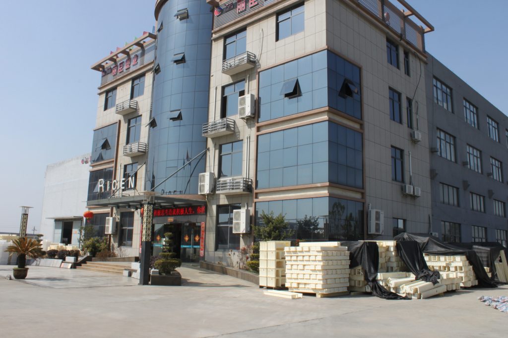 空心六角護坡模具廠具備哪些因素才能體現(xiàn)其專業(yè)性？