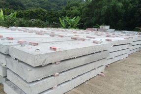 鋼筋混凝土蓋板模具澆筑水泥蓋板時(shí)應(yīng)使用哪種級(jí)別的鋼筋？