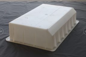 道牙石模具預(yù)制過(guò)程中振動(dòng)臺(tái)的安全使用 道牙石模具預(yù)制過(guò)程中振動(dòng)臺(tái)的安全使用