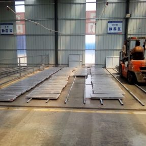 濟(jì)青高鐵預(yù)制蓋板塑料模具中鐵二十一局三分部施工現(xiàn)場 濟(jì)青高鐵預(yù)制蓋板塑料模具中鐵二十一局三分部施工現(xiàn)場